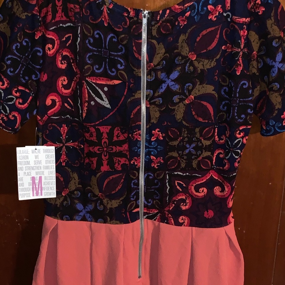 LulaRoe Dress With Pockets ! ✨NWT✨ - Picture 3 of 5